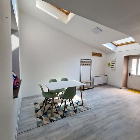 Au Vieux Vesoul Apartment Luaran gambar