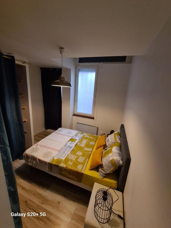 Au Vieux Vesoul Apartment Luaran gambar